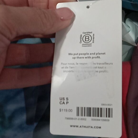 Athleta Levitate poplin button down tank with collar. Size XXS NWT - Picture 4 of 4